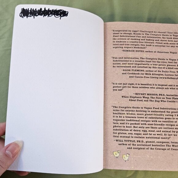 The Complete Guide to Vegan Food Substitutions by‎ Celine Steen - Paperback - Picture 2 of 10